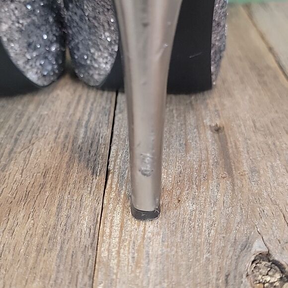 Guess Patches silver glitter platform pump Women's Size 8M - Picture 7 of 12